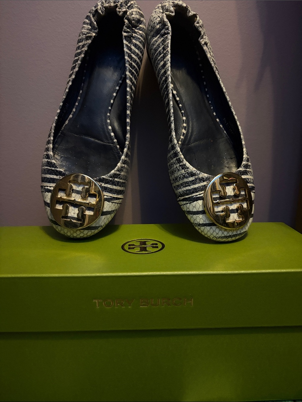 Gold-Emblem Black & Cream Tory Burch  Women's Ballet Flats 6.5